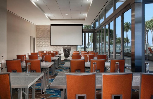 Shore Hotel image 16